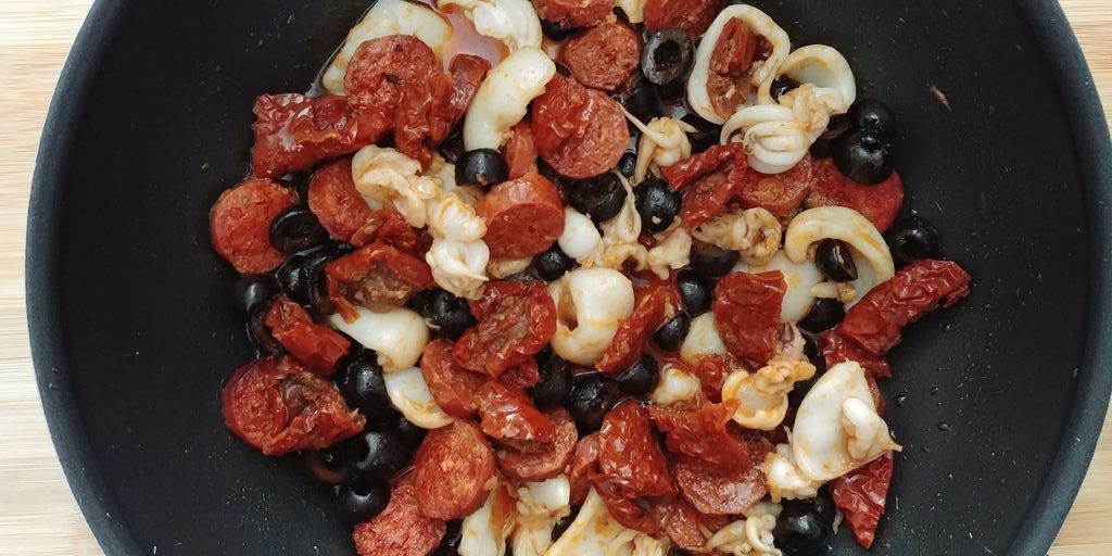 recette de pates aux seiches, chorizo et encre