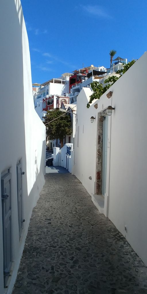 ruelles de fira