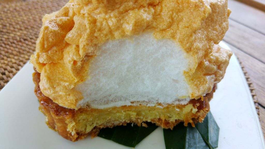 sanur coco tart luhtus beach