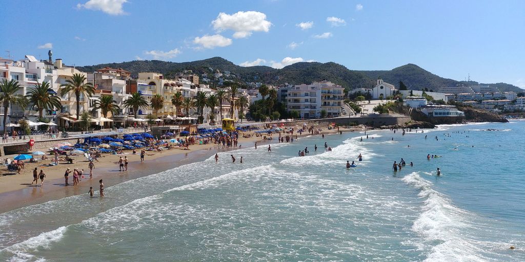 sitges plage san sebastian