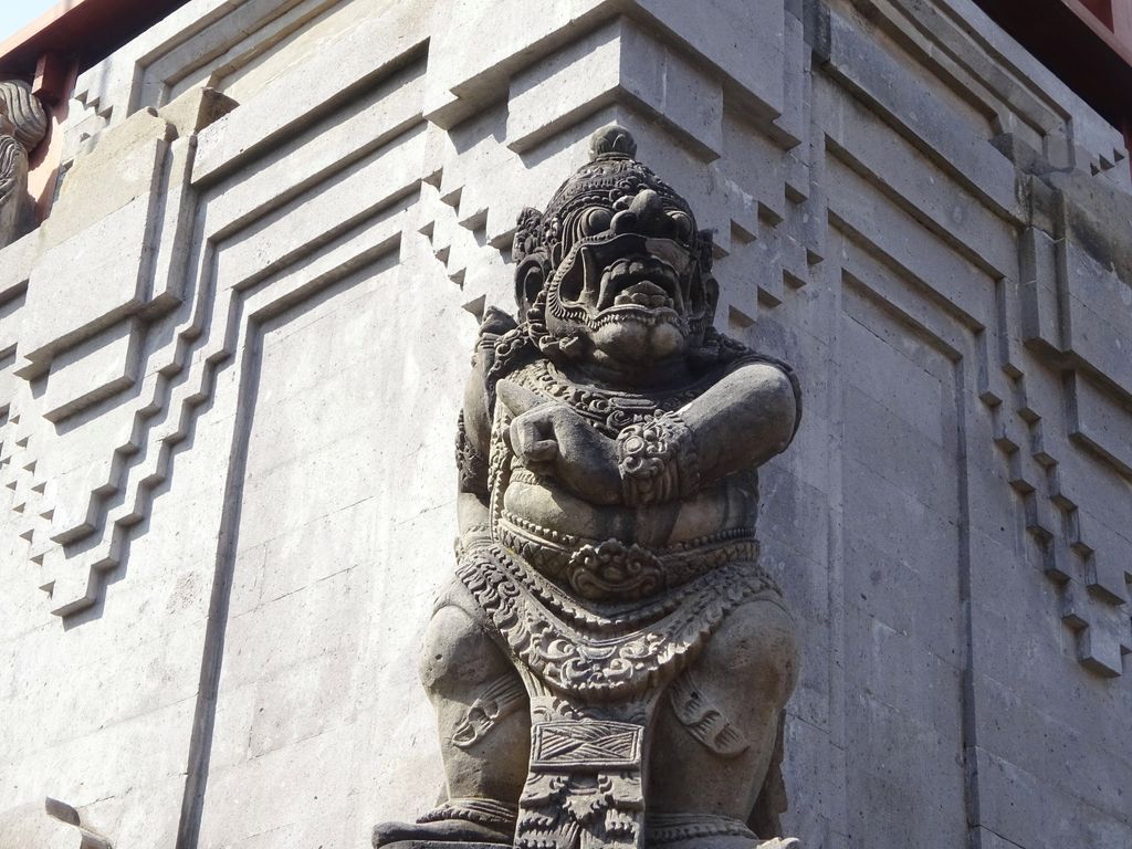 statue bali