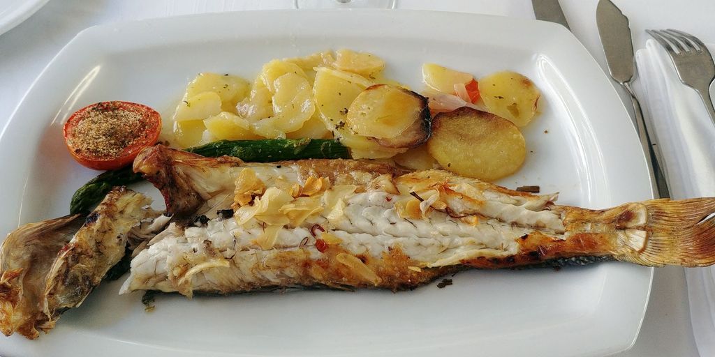 taberna puerto sitges poisson grillé