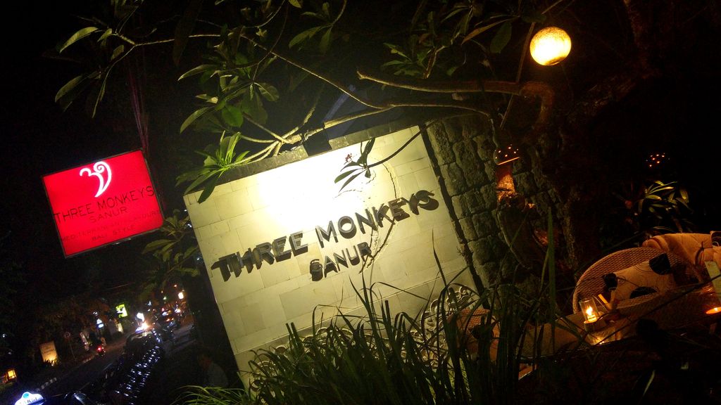 three monkeys meilleur restaurant bali
