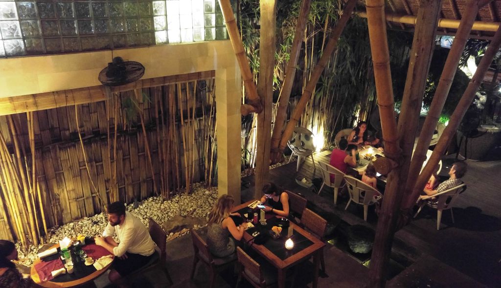 three monkeys restaurant bali