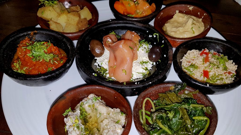 el bazar cafe mezze