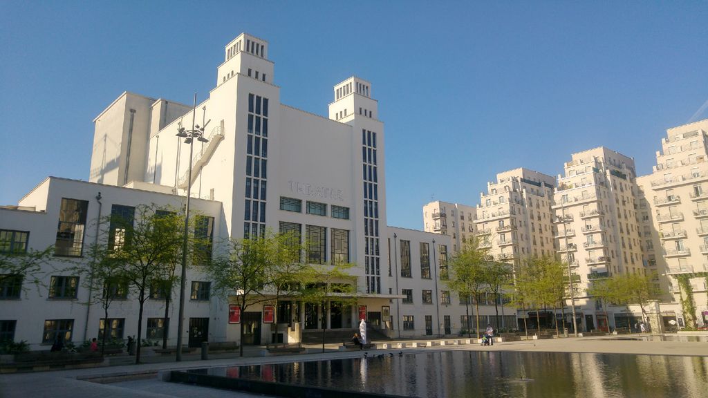 place lazare goujon villeurbanne quartier gratte-ciel