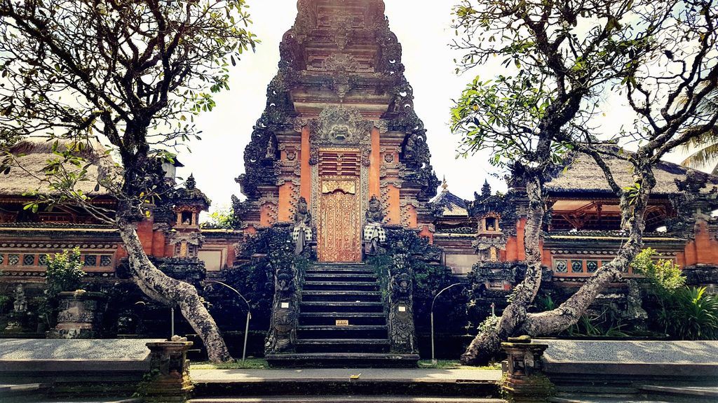 palais royal au centre d'ubud