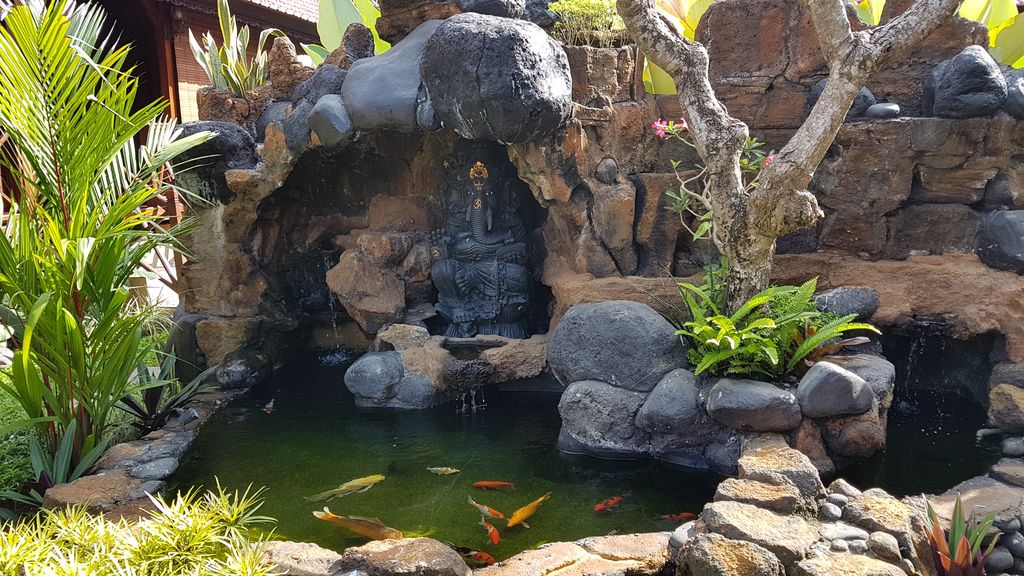 bassin a poissons villa lestaru ubud