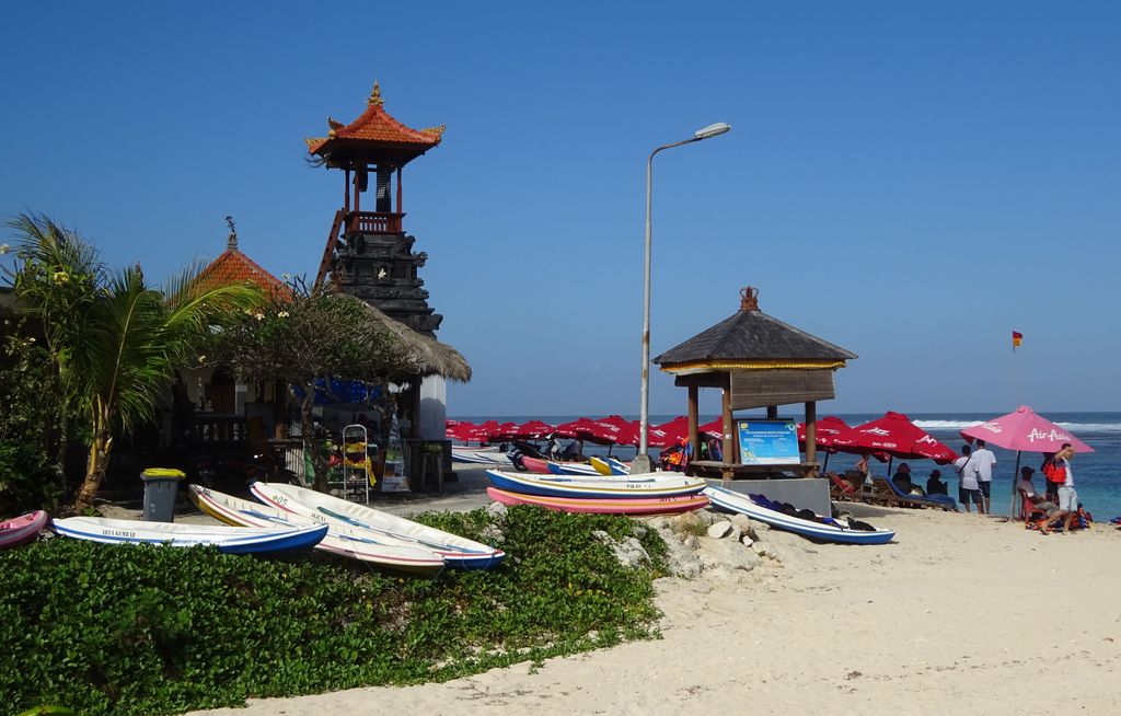 entree de pandawa beach bali