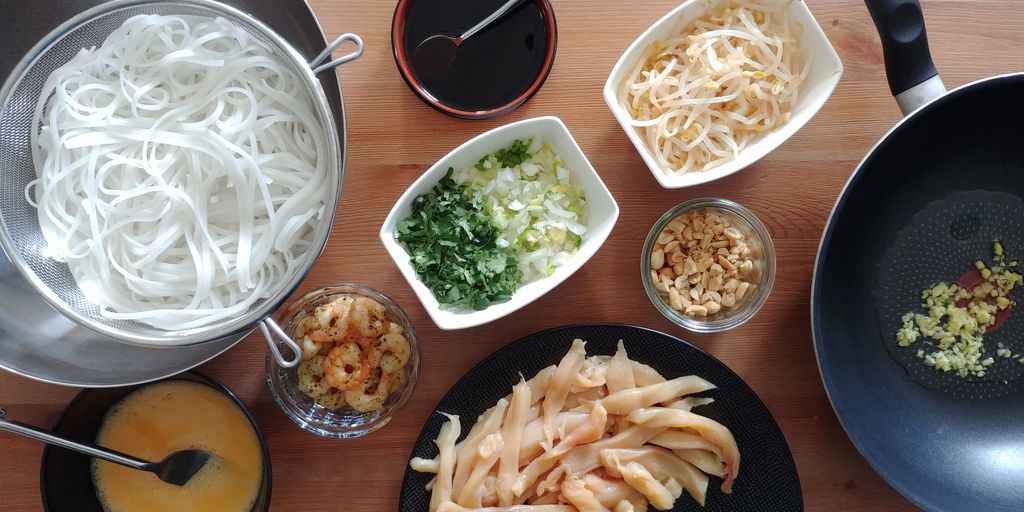 preparation avant cuisson du pad thai