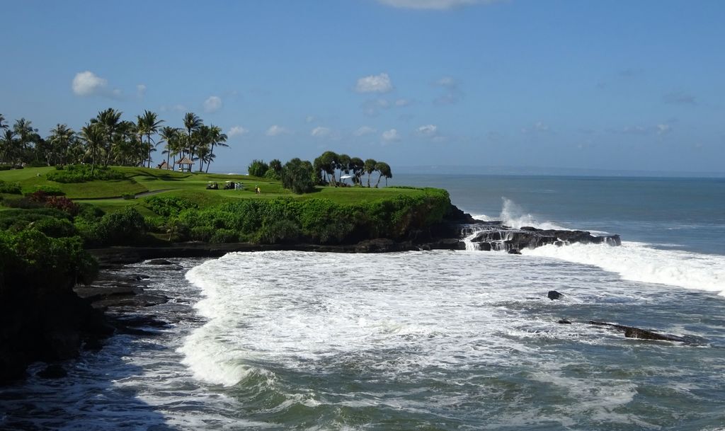 balade le long de la mer a tanah lot