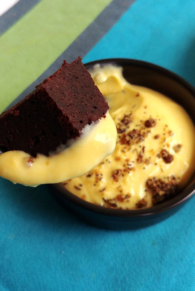 gateau au chocolat dans la creme passion