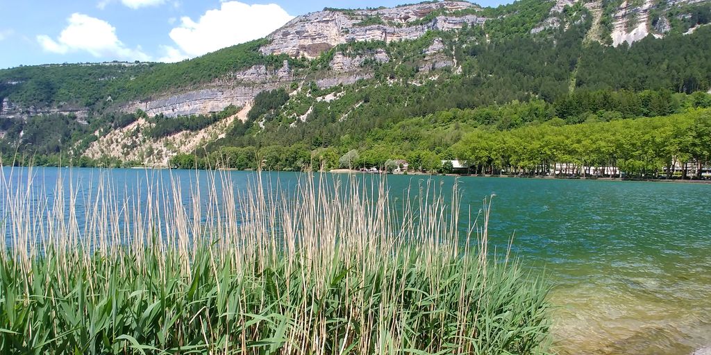 balade le long du lac de nantua