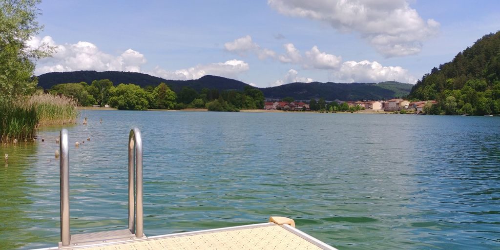 rive du lac de nantua