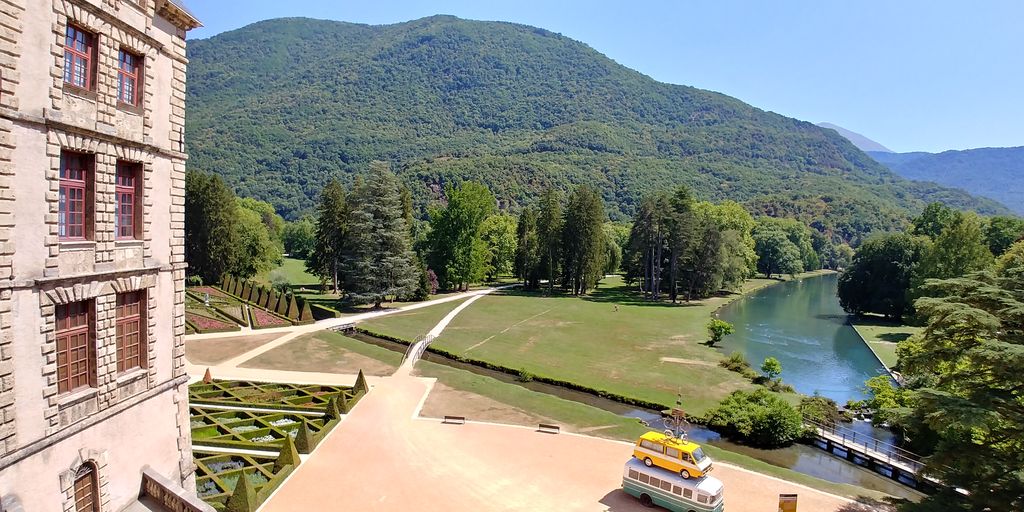 jardin à la francaise dans le domaine de vizille