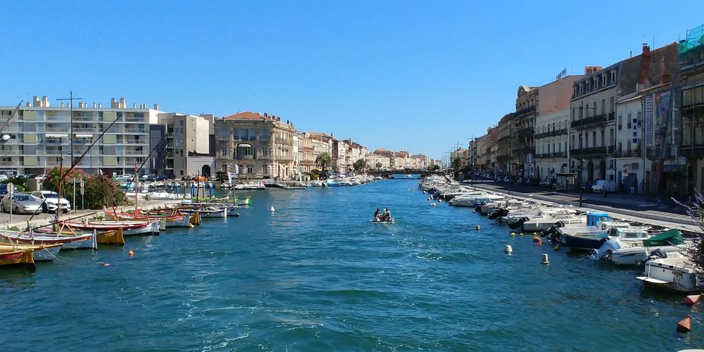 canal de sete comme a venise