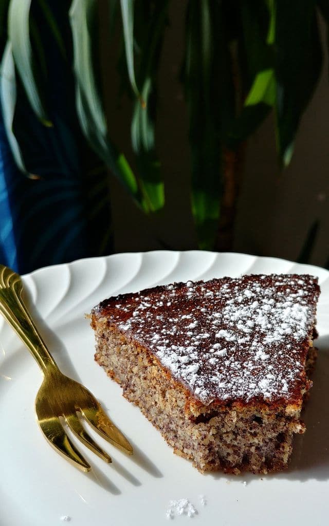 gateau moelleux aux noisettes et pavot