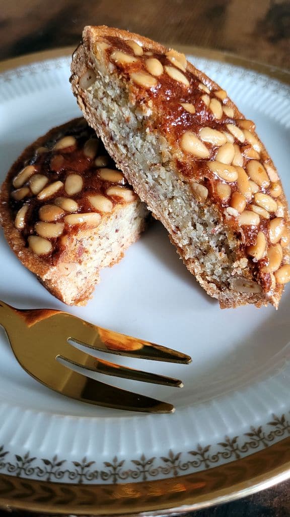 halles-narbonne-tarte-pignons