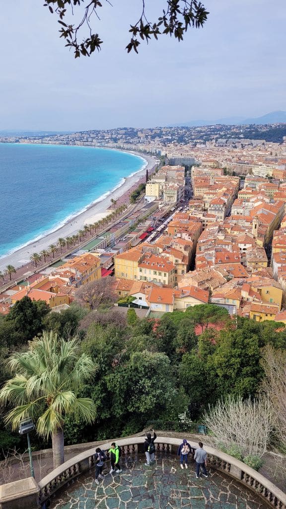 city-trip-nice-week-end-vue-chateau