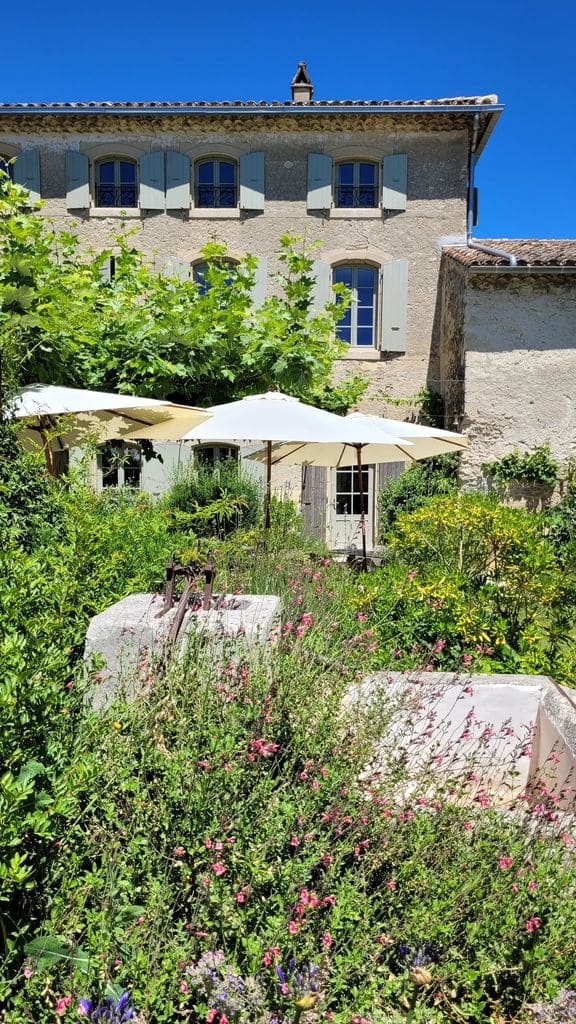 grignan-ferme-chapouton-terrasse