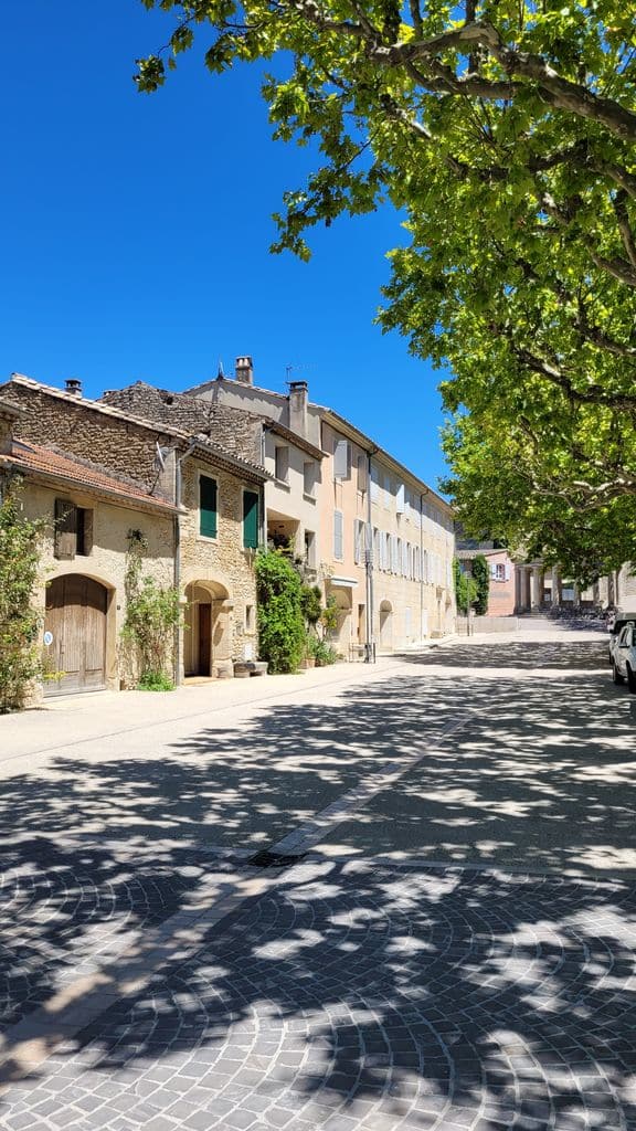 grignan-visite-village