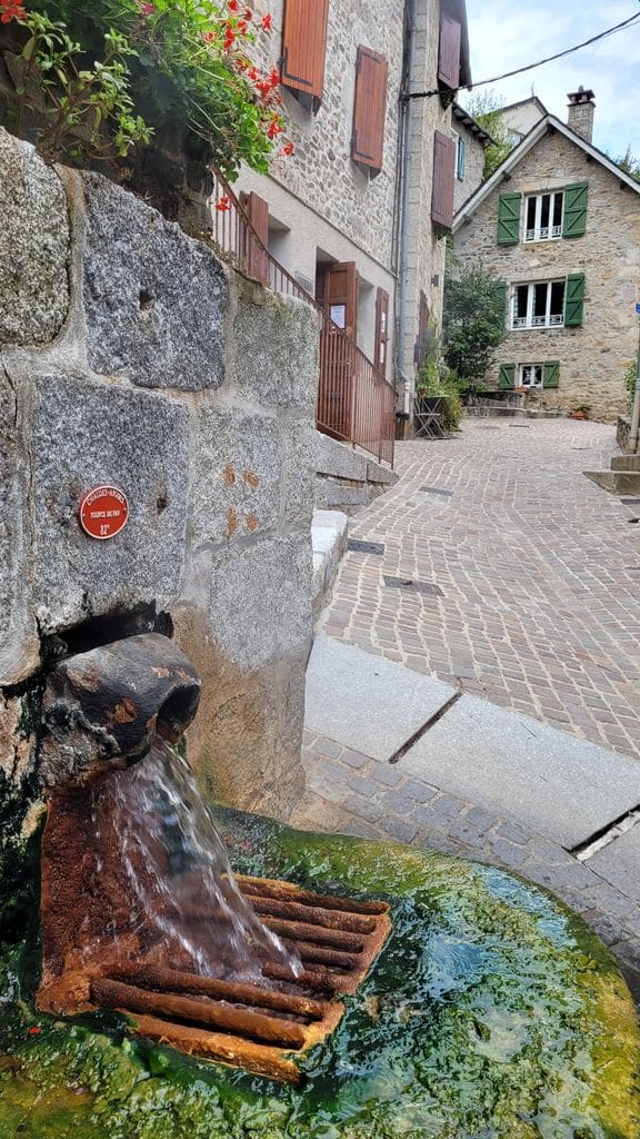 chaudes-aigues-eau-le-plus-chaude-france-europe