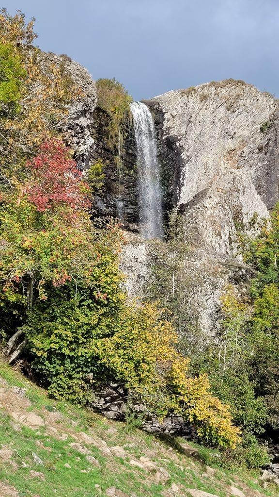 week-end-aubrac-cascade-du-deroc