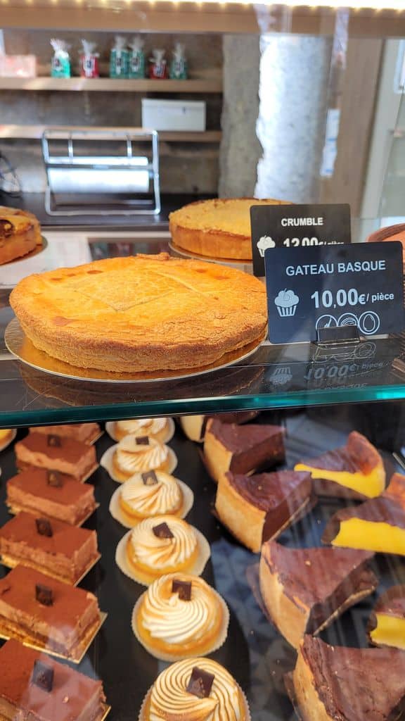 top-gateau-basque-lyon-boulangerie-st-vincent