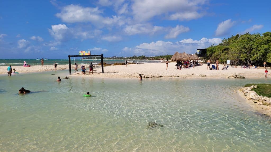 playa-del-carmen-punta-esmeralda-2