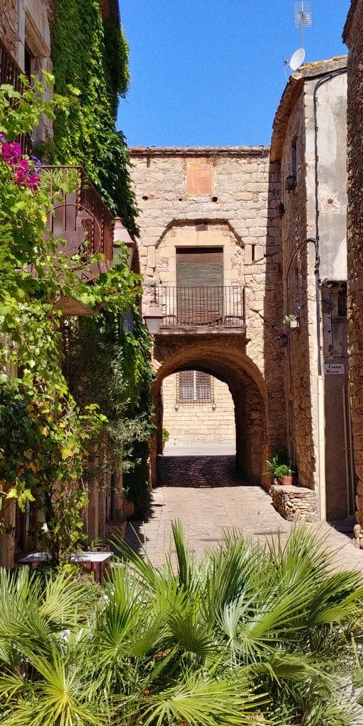 peratallada-village-medieval-4