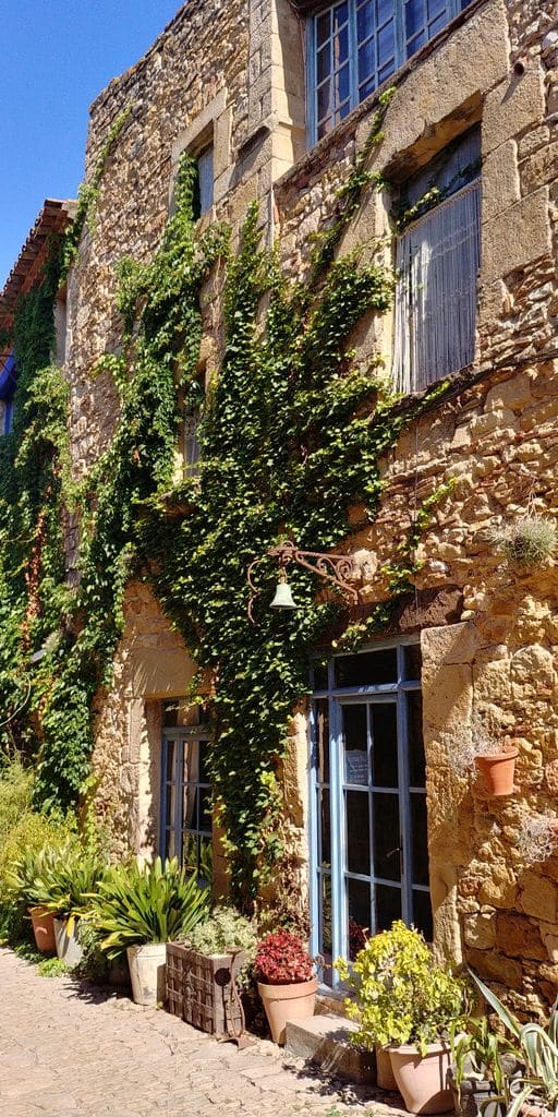 peratallada-village-medieval-costa-brava