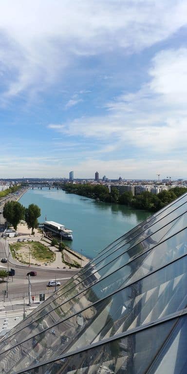 point-vue-panoramique-lyon-musee-confluences