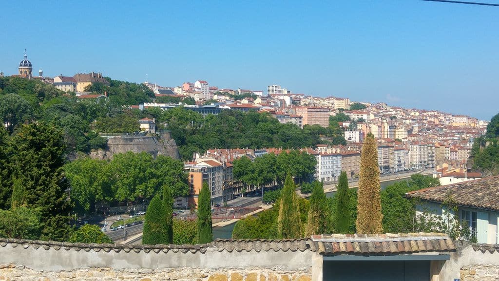 point-vue-panoramique-lyon-piste-sarra