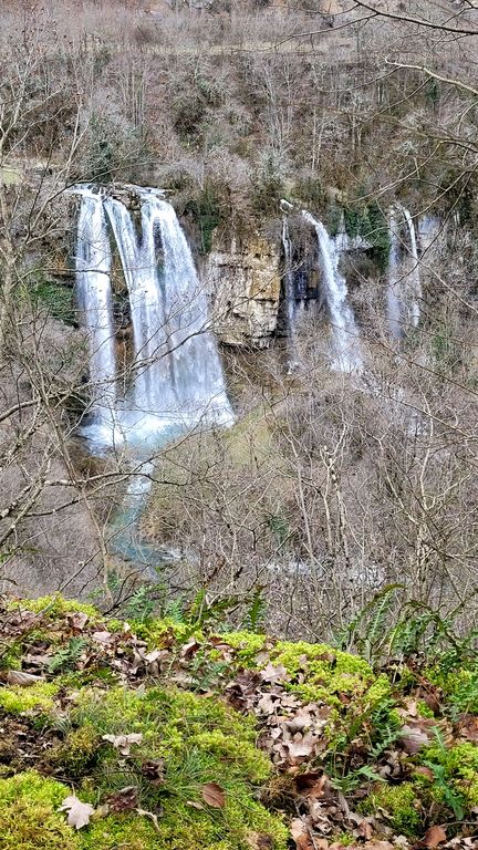 cascade-des-dards-ain-6