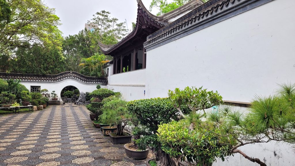 hong-kong-kowloon-walled-city-park-3