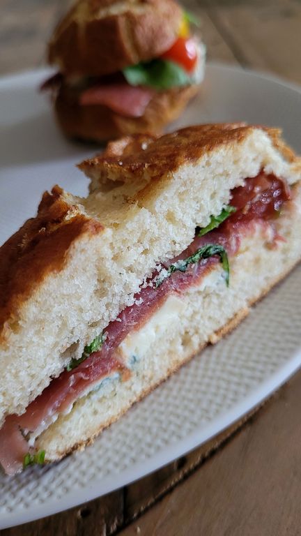 sandwich-bretzel-maison