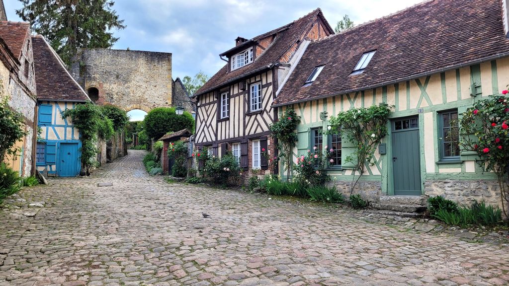 gerberoy-village-medieval-4