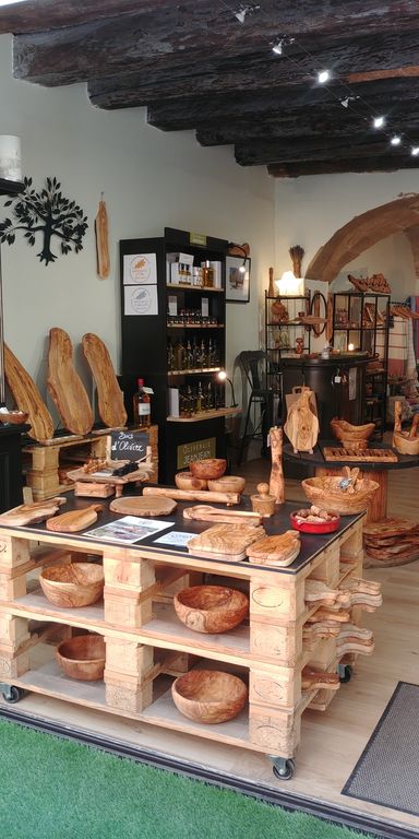 uzes-artisan-bois