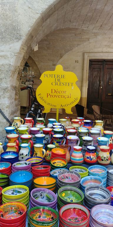 uzes-marche-place-aux-herbes-3