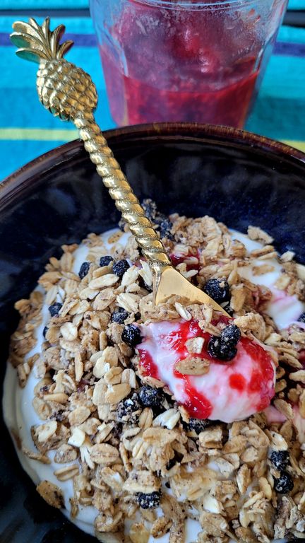 bol-granola-confiture-framboise