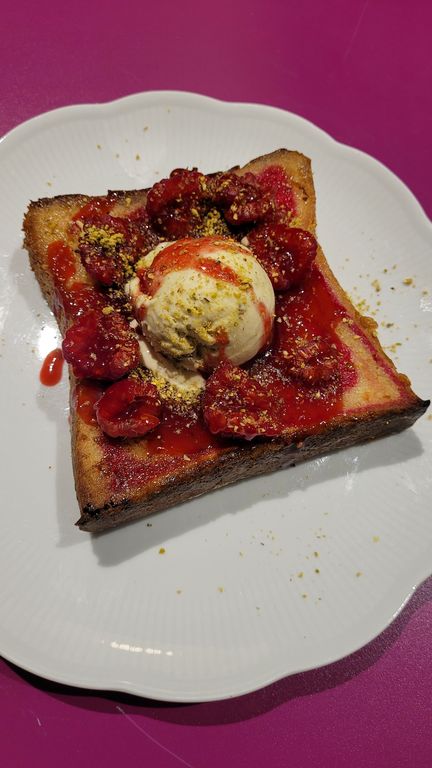 granola-brunch-lyon-fuschia-3