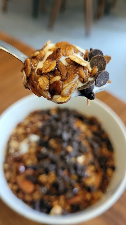 mellow-cafe-lyon-granola