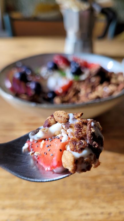 okara-cafe-lyon-granola