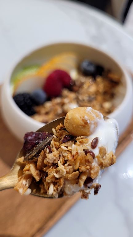 zahree-granola-bowl-lyon