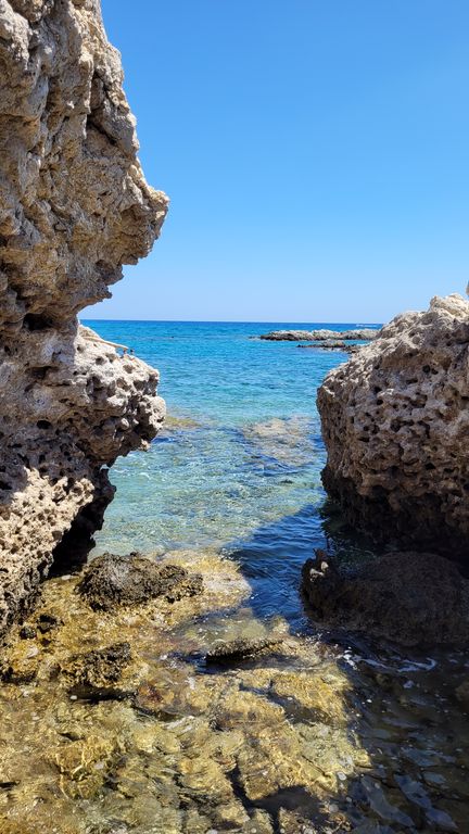 stegna-plage-sauvage