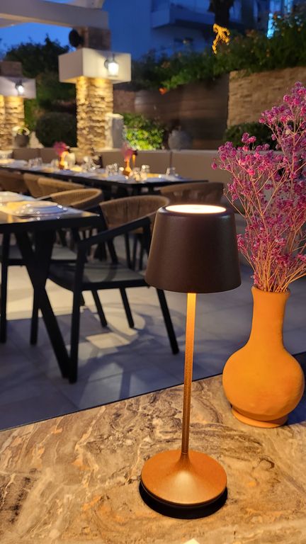 rhodes-pezouli-restaurant-2