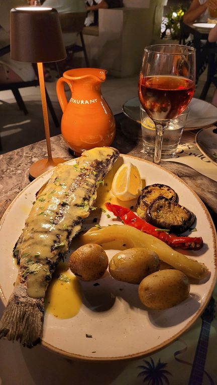 rhodes-pezouli-restaurant-4