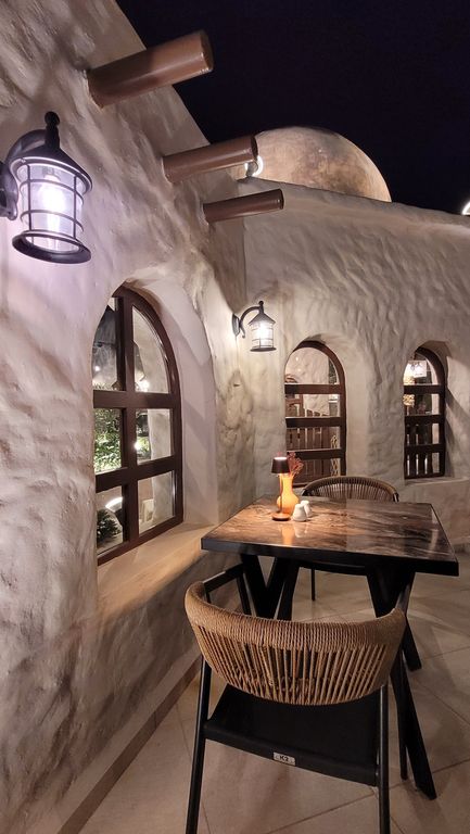 rhodes-pezouli-restaurant-5