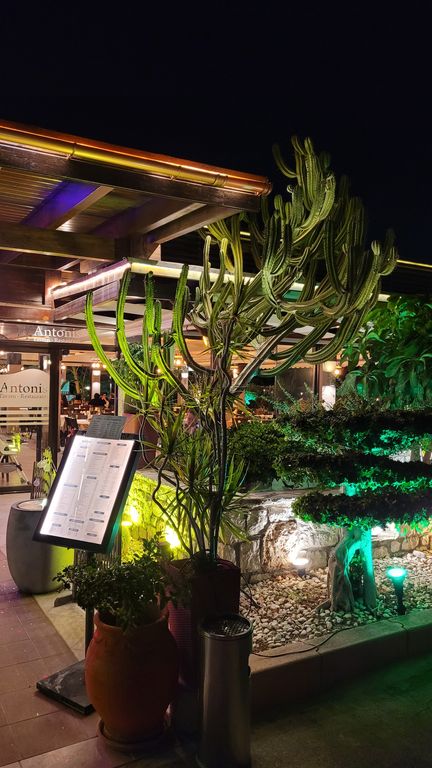 rhodes-restaurant-ou-manger