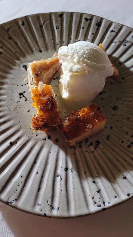 rhodes-stefano-fish-tavern-4